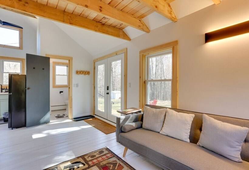 Cozy Catskills Tiny Home ~ 3 Mi To Bethel Woods!