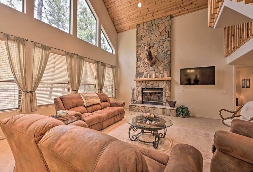 Elk Haven Show Low Cabin W/ Deck & Pool Table!
