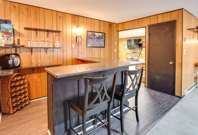 Gouldsboro Cabin W/ Game Room   Near Lakes!