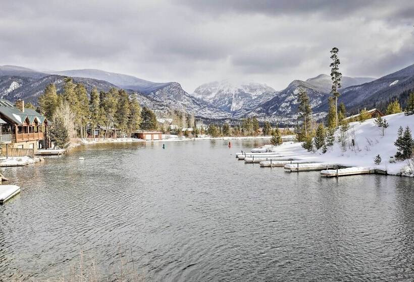 Direct Beach Access: Grand Lake Cabin W/ Deck!