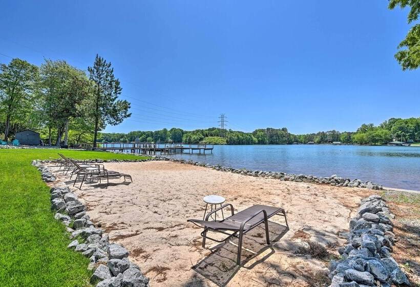 Lakefront Retreat W/ Kayaks & Paddleboards!
