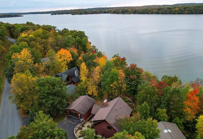 Lakefront Wisconsin Cabin With Boat Dock!
