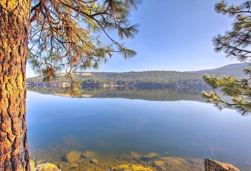 Luxurious Liberty Lake Hideaway W/ Hot Tub!