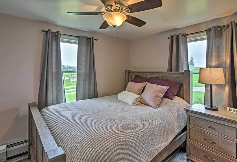 Millersburg Home W/ Covered Porch & Fire Pit!