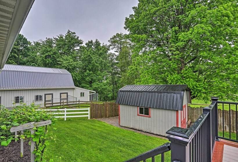 Millersburg Home W/ Covered Porch & Fire Pit!