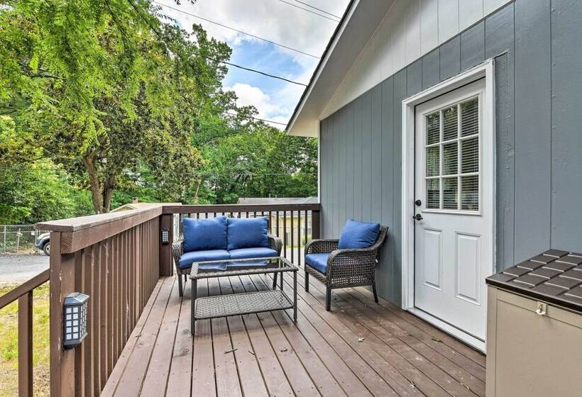 Pet Friendly Kannapolis Home W/ Fenced In Yard!