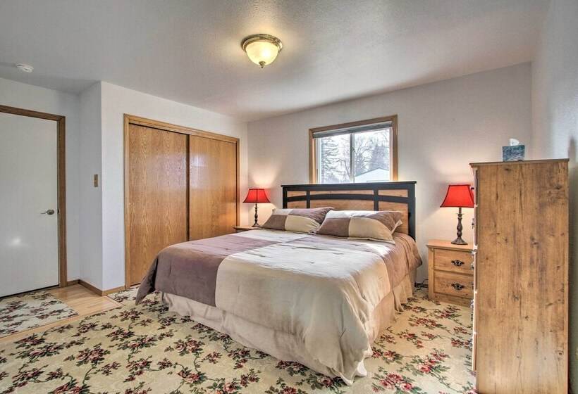 Pet Friendly Malta Home Near Hunting Areas!