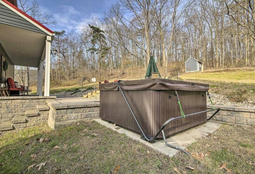 Quiet Escape W/ Hot Tub, 5 Miles To Raystown Lake!
