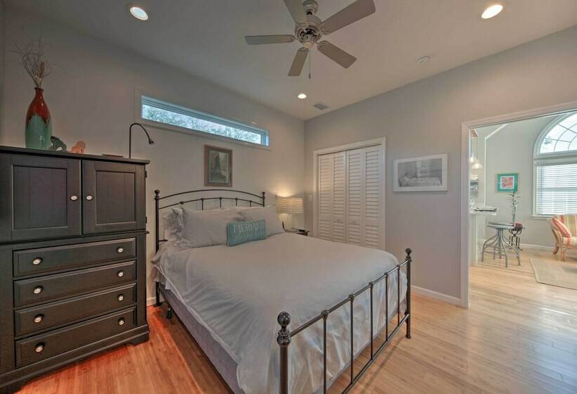 Seaside Cottage W/ Private Pier   3 Miles To Beach