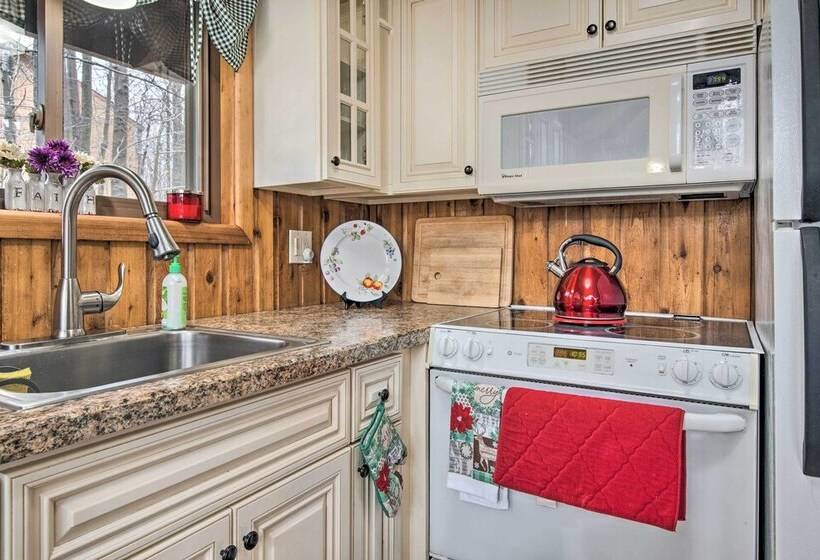 Fire Pit + Community Perks: Gouldsboro Cabin!