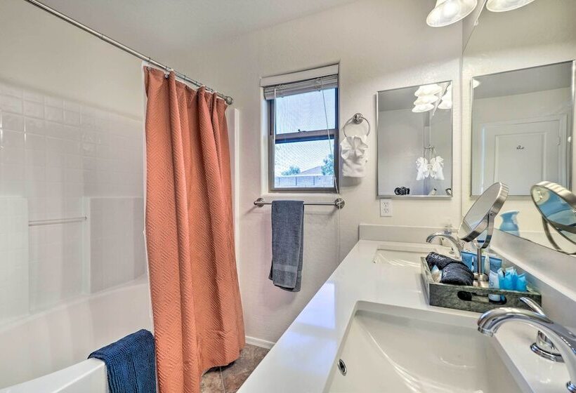 Avondale Home W/ Pool, 5 Mi To State Farm Stadium!