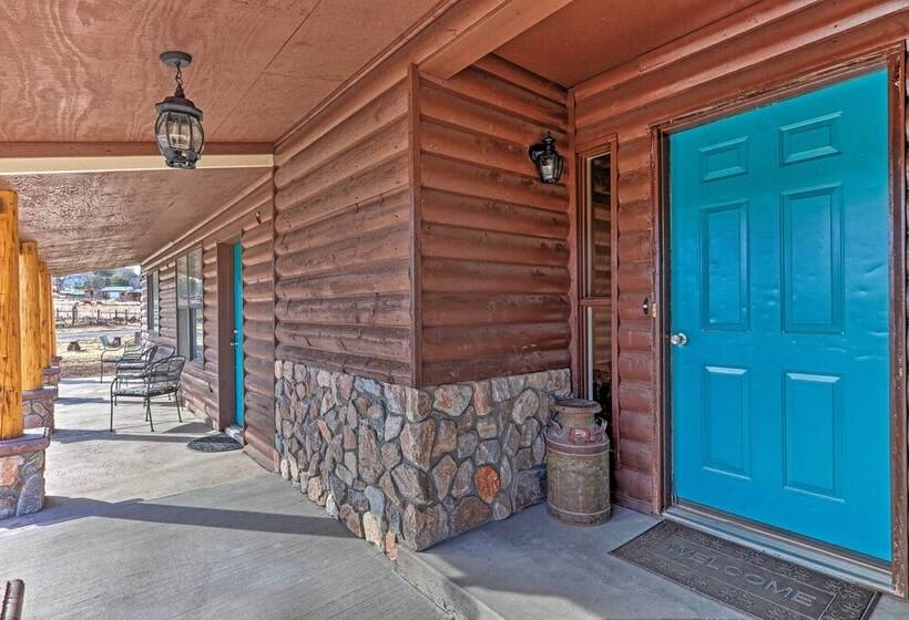 The Eagar House  White Mountains Gem W/ Views!