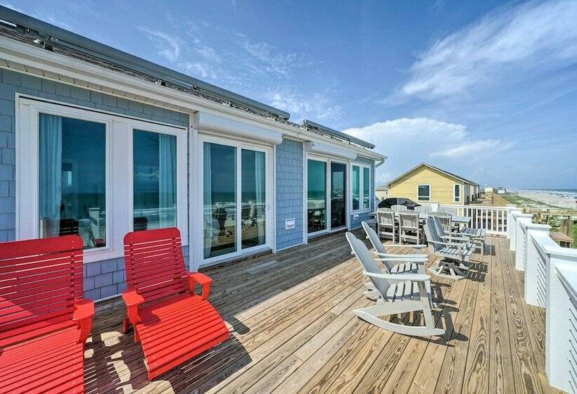 Beachfront Oasis W/ 2 Large Decks, Bbq & Views!