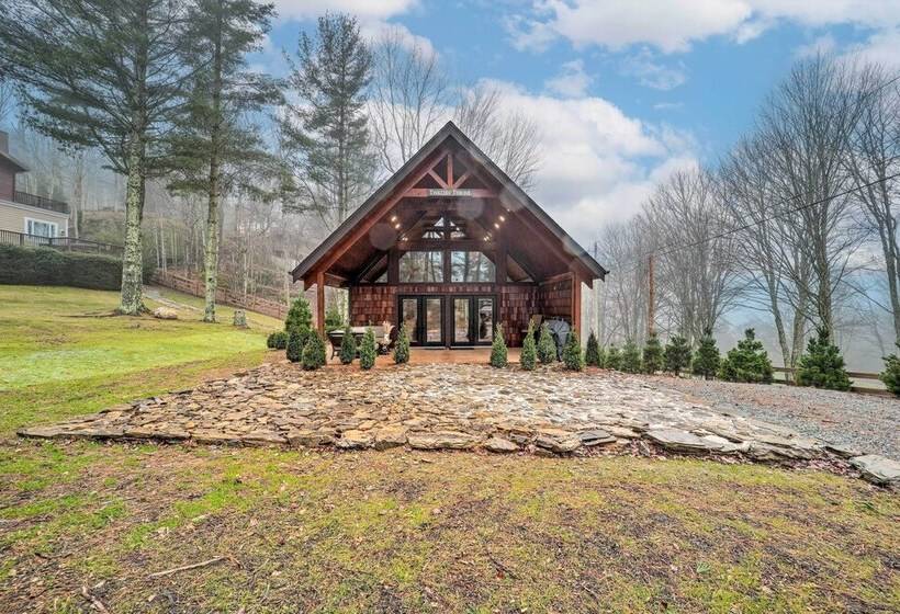 Fire Pit & Grill: Modern Beech Mountain Cabin!