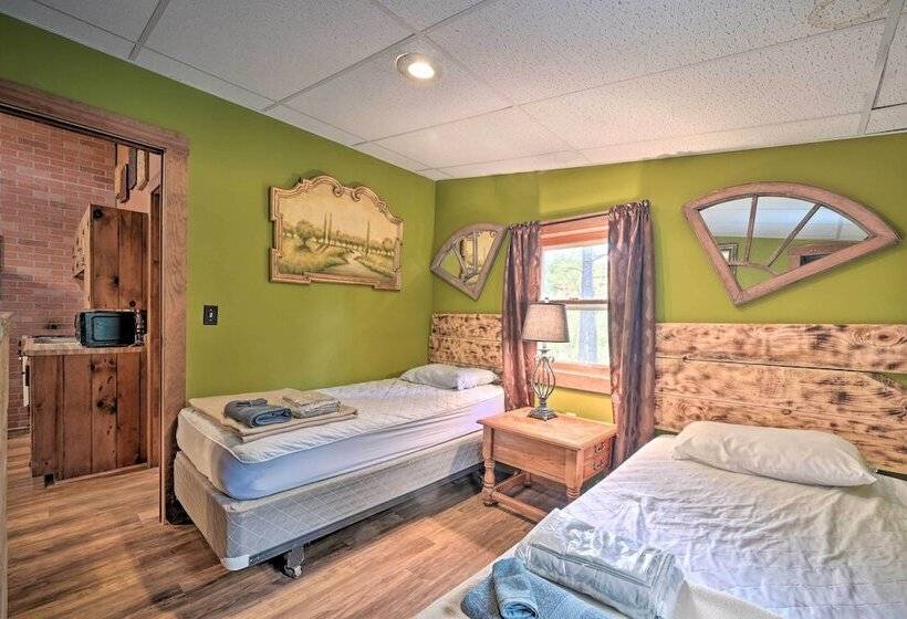 Bill Pickett  Apt On 50 Acre Ranch   1 Mi To Lake