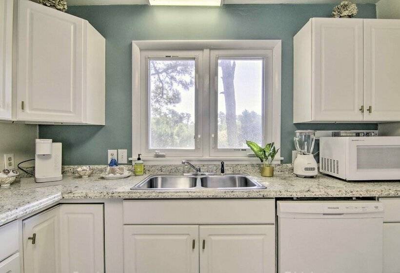 Brant Point Waterfront Bungalow W/ Deck & Views!