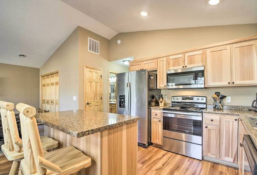 Breezy Point Cabin W/ Fire Pit   Walk To Lake