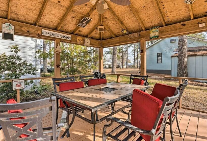 Bright Reedville Abode W/ Dock On Whays Creek!