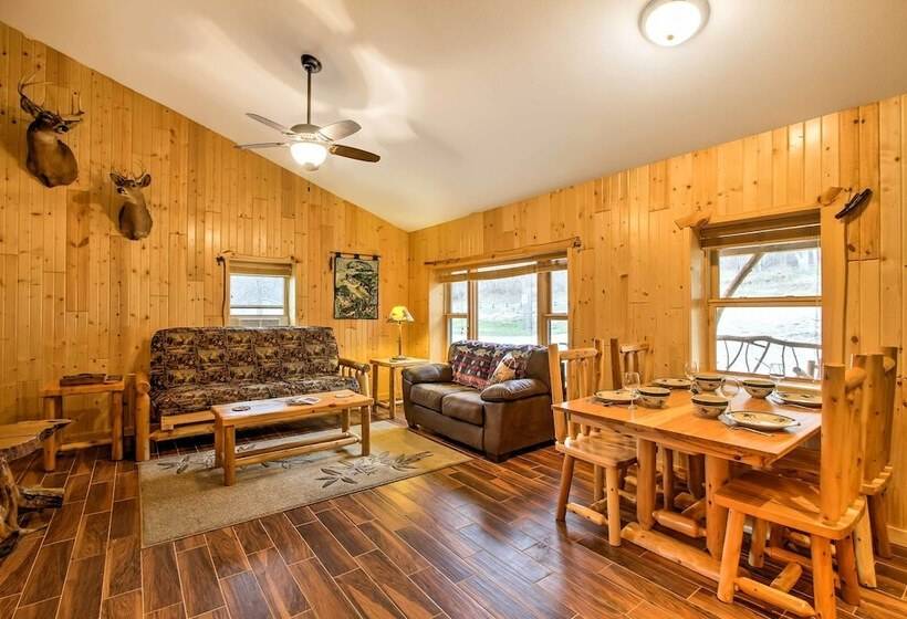 Cabin Near River   Treehouse Masters Stayed Here!