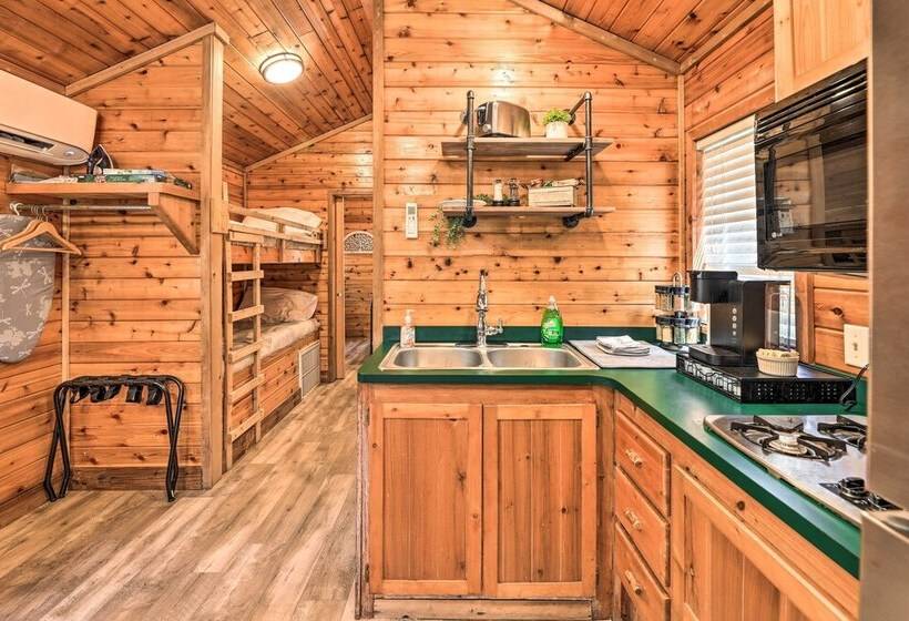 Family Friendly Cabin ~ 5 Mi To Dtwn New Bern