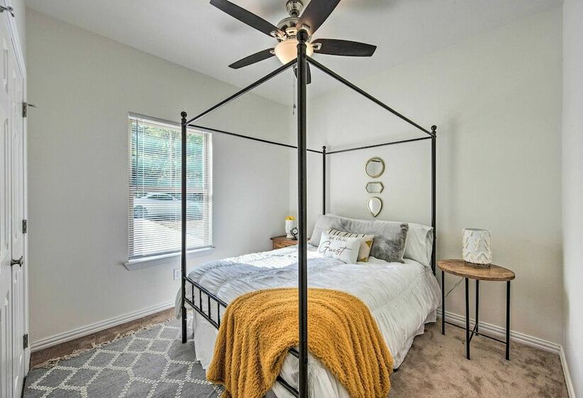 < 1/2 Mi To Lake + Boat Ramp: Mabank Home W/ Grill