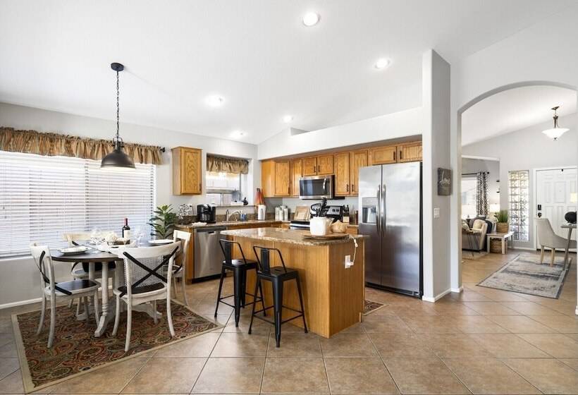 Maricopa Home <1 Mile To The Duke Golf Course!