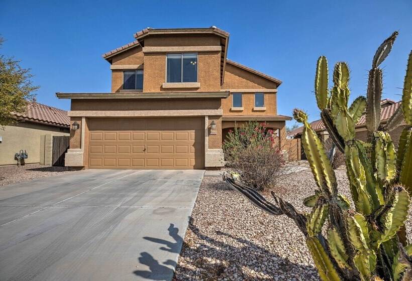 Maricopa Home W/ Outdoor Seating, 2 Mi To Golf!