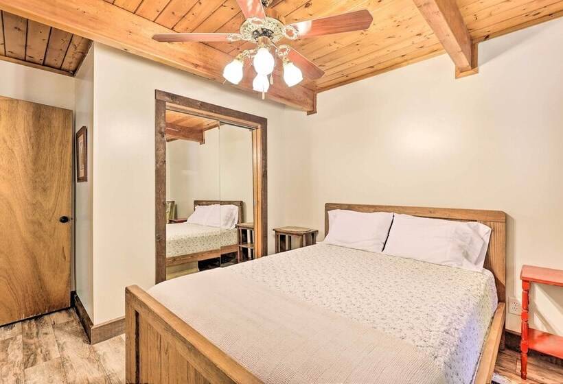 Quiet Max Meadows Cabin, 12 Acres Of Property