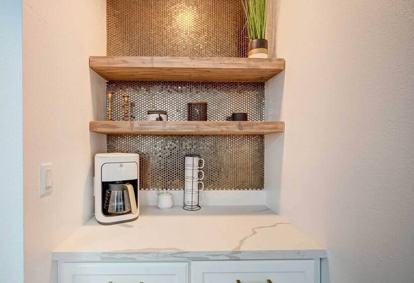 Centrally Located Eagle Pass Home W/ Pool!