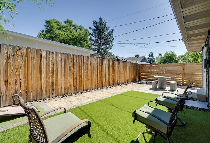 Chic Reno Home W/ Game Room & Putting Green!