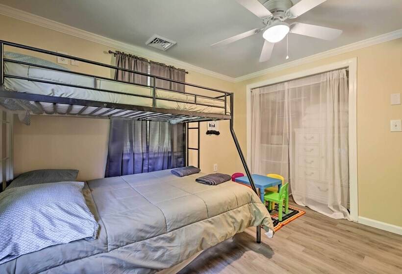 Albrightsville Home: Deck, Fire Pit & Lake Access