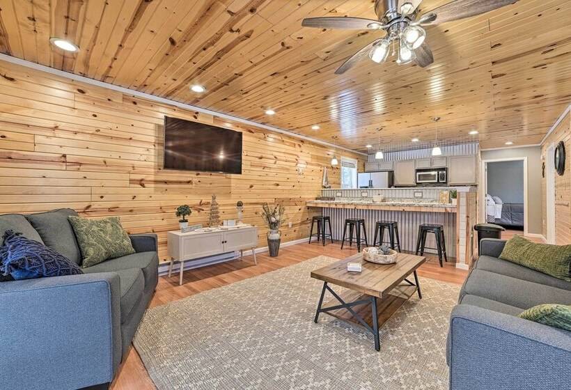 Cozy Elmira Cabin ~ 23 Mi To Boyne Mountain Resort