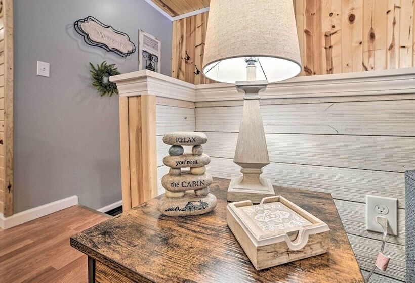 Cozy Elmira Cabin ~ 23 Mi To Boyne Mountain Resort