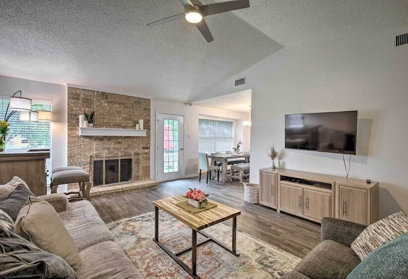 2 Mi To Lone Star Park: Irving Home W/ Fenced Yard