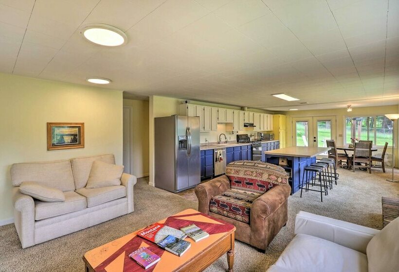 Columbia Falls Home: 14 Mi To Glacier Natl Park!