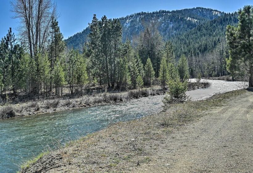 Darby Cabin In National Forest: Walk To River!