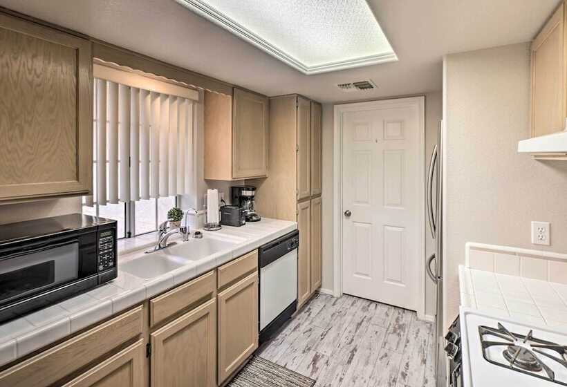 Fort Mohave Home W/ Hot Tub: 4 Mi To Co River!