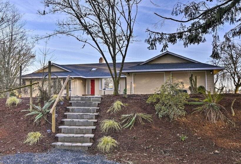 Fully Remodeled Hillsboro Home W/ Home Theater!