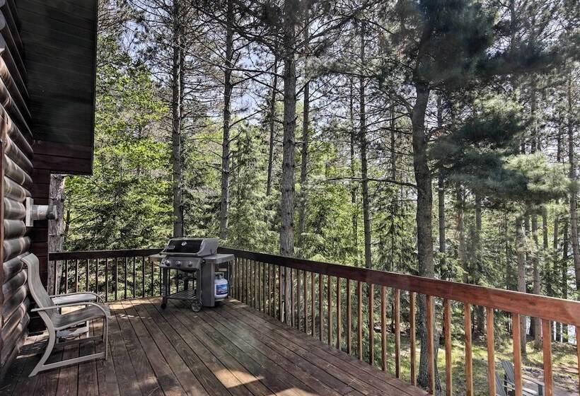 Lakefront Hazelhurst Cabin: Dock & Pool Table