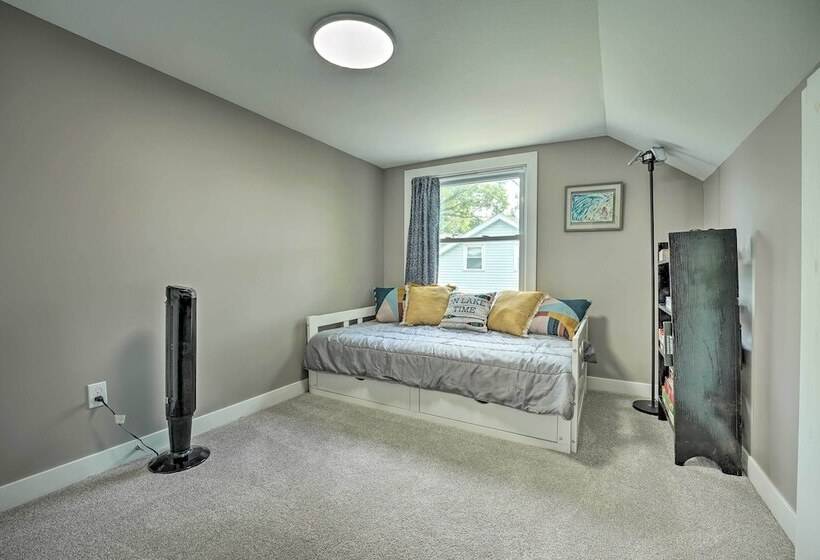 Lakeside Retreat W/ Office & Stunning Views!