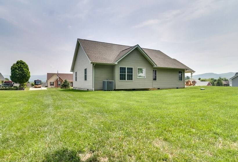 Laptop Friendly Elkton Home W/ Central A/c!