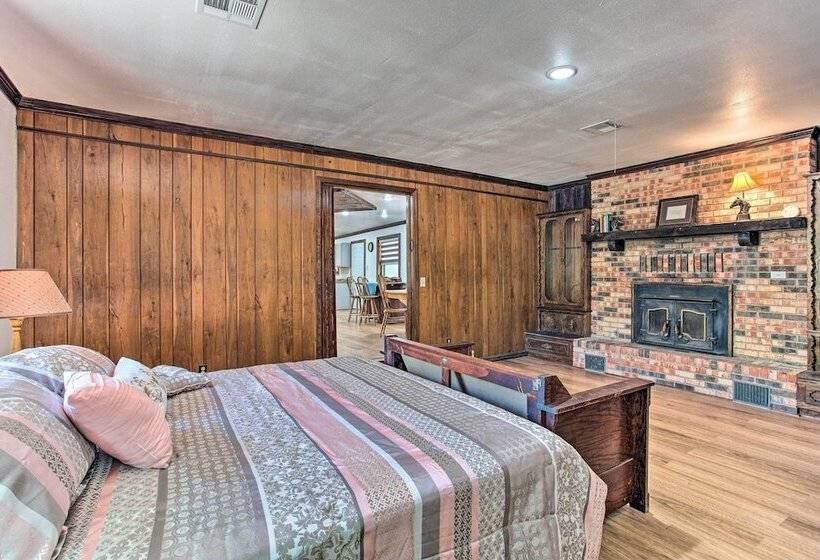 Lovely  Anna Fink House  W/ Patio & Fire Pit