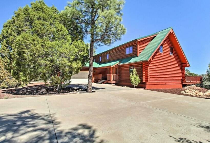 Luxe Show Low Home W/ Hot Tub, Game Room + Theater