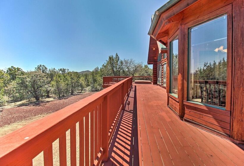 Luxe Show Low Home W/ Hot Tub, Game Room + Theater