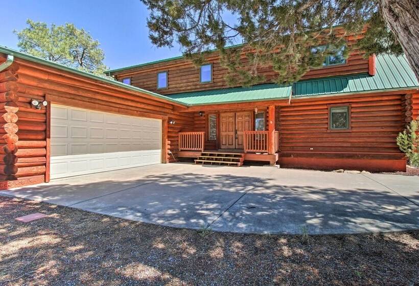 Luxe Show Low Home W/ Hot Tub, Game Room + Theater