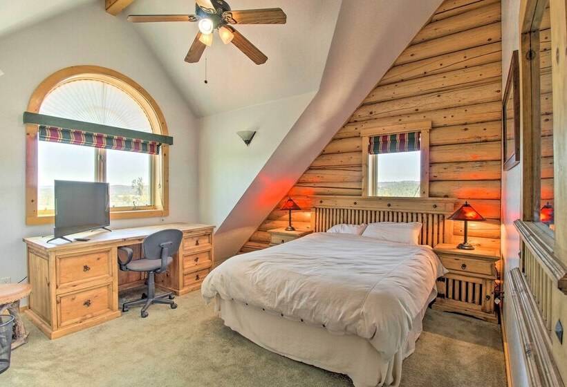 Luxe Show Low Home W/ Hot Tub, Game Room + Theater