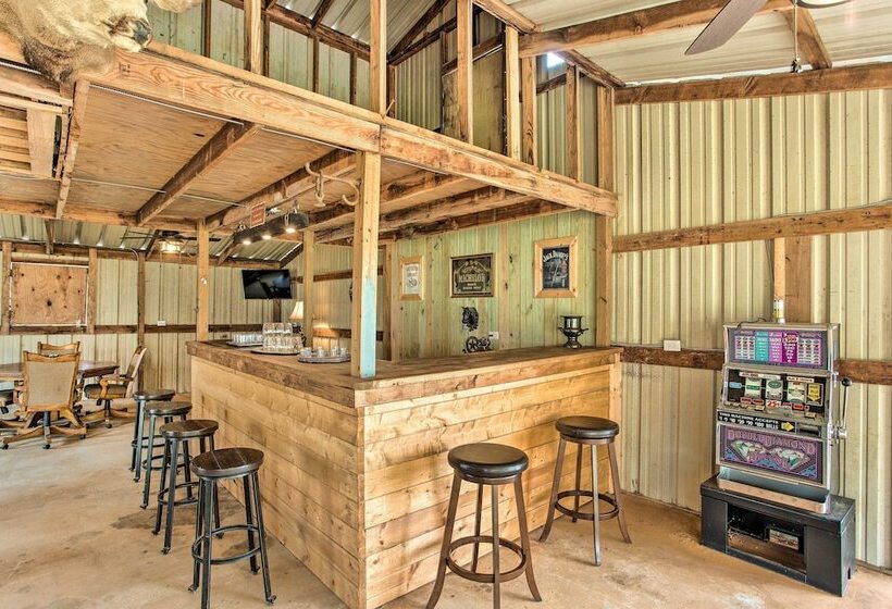 Spacious Lakefront Home W/ Fire Pit & Fun Barn!