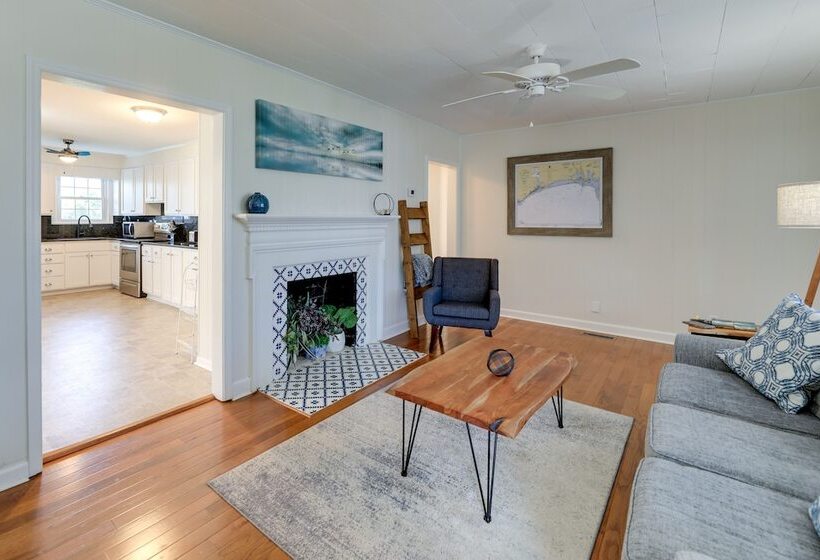 North Carolina Retreat   Deck, Grill & Creek Views