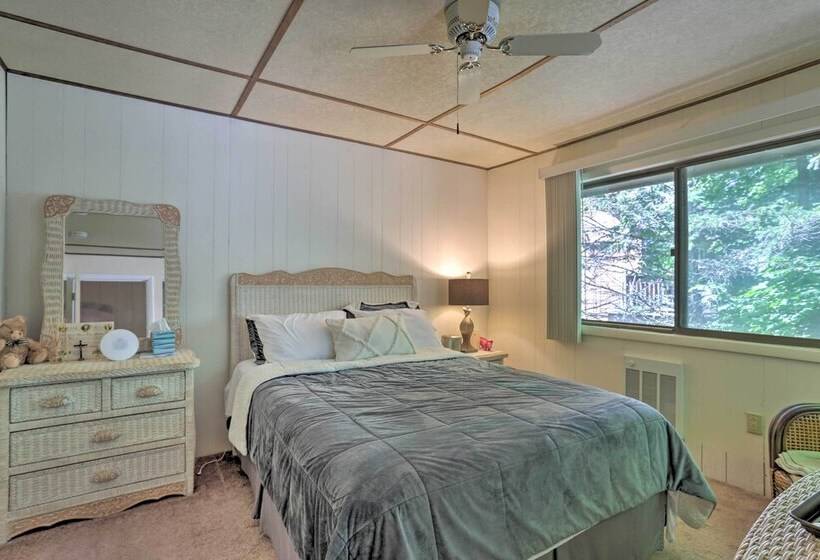 Dog Friendly Lake Ariel Resort Home W/ Deck!