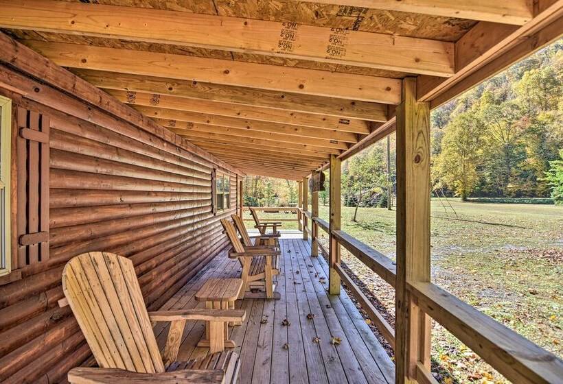 Parsons Semper Fi Cabin W/ Fire Pit!